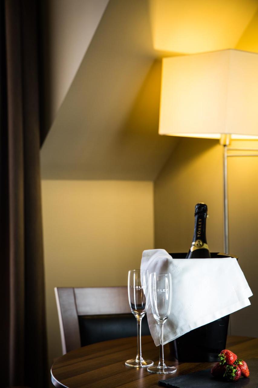 Fiaker Panzio Bed & Breakfast Zalaszentgrót Екстериор снимка