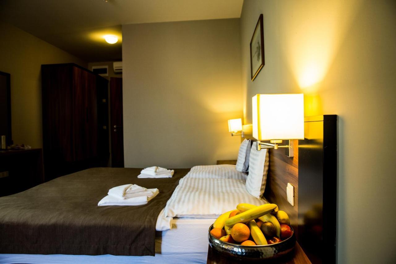 Fiaker Panzio Bed & Breakfast Zalaszentgrót Екстериор снимка