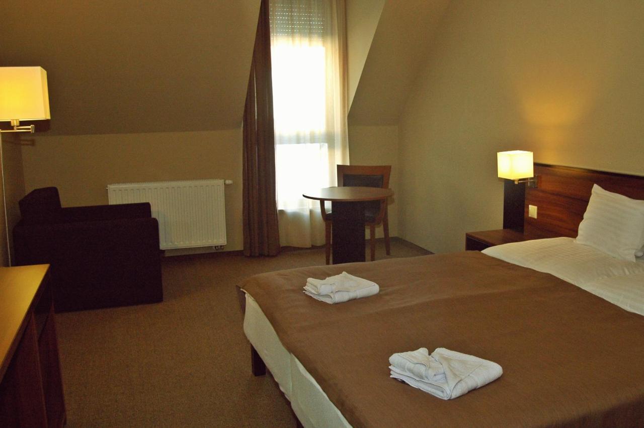 Fiaker Panzio Bed & Breakfast Zalaszentgrót Екстериор снимка